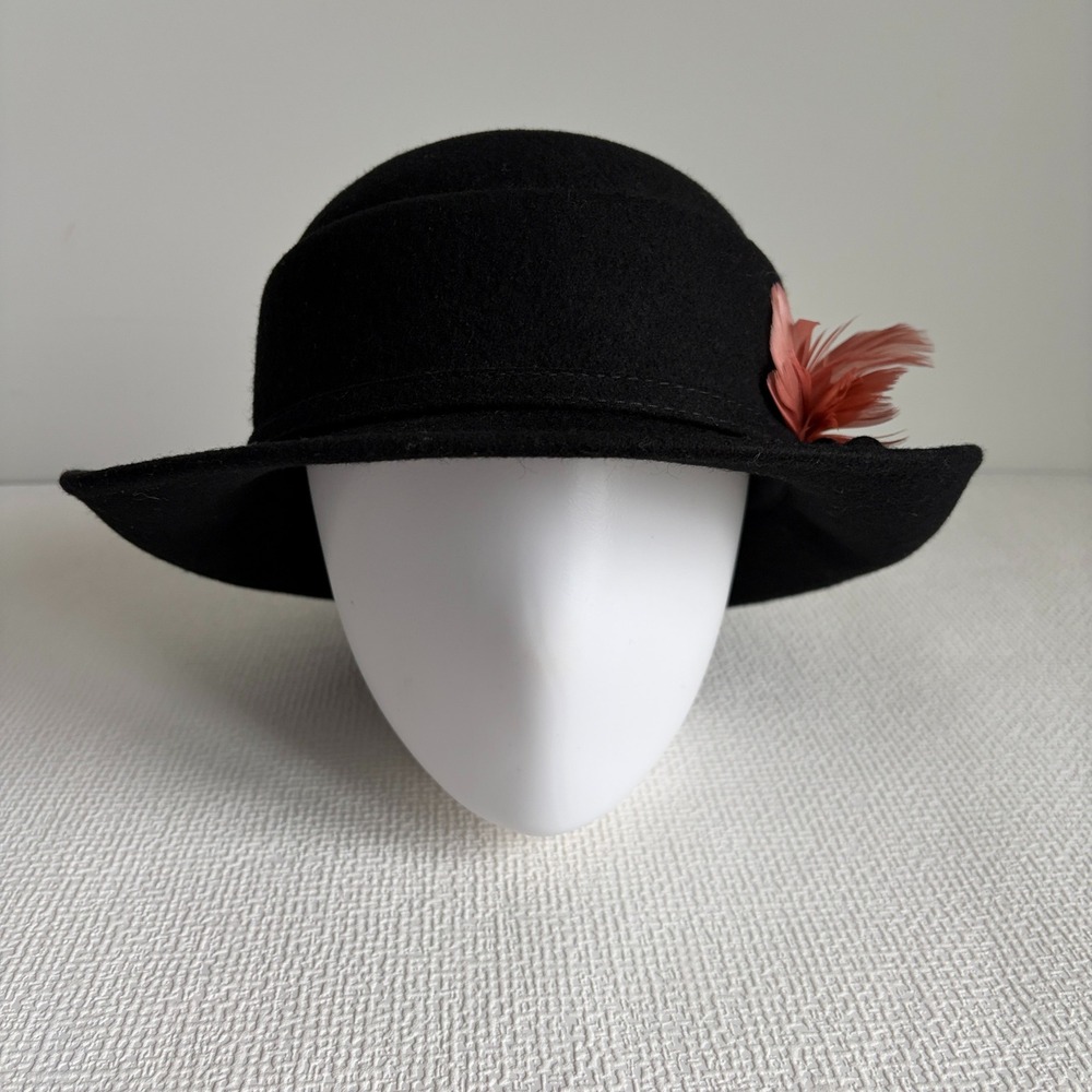Liz Claiborne Cloche Hat Wool Felt Feather Accent OS Black Whimsigoth Capsule - Picture 2 of 10